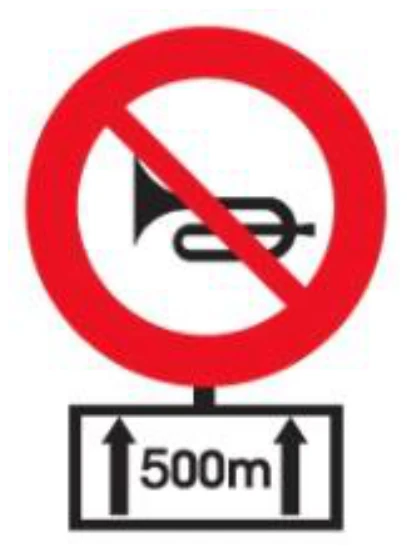 Hình minh họa Câu 348: Chiều dài đoạn đường 500 m từ nơi đặt biển này, người lái xe có được phép bấm còi không?